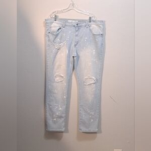 Henry & William Men's Light Wash Distress Jeans, Size W42/ L32